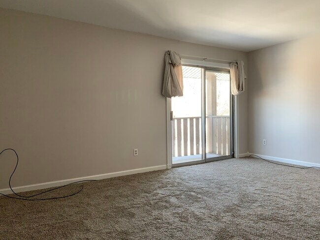 Living room - 8727 Candlewood Trail