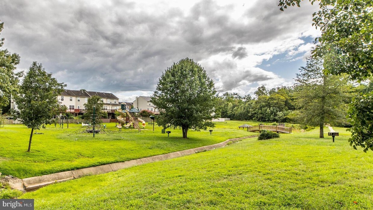 Primary Photo - 404 Kensington Dr