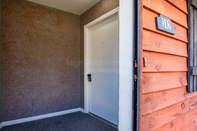 Foto del edificio - 382 Smitherman Rd