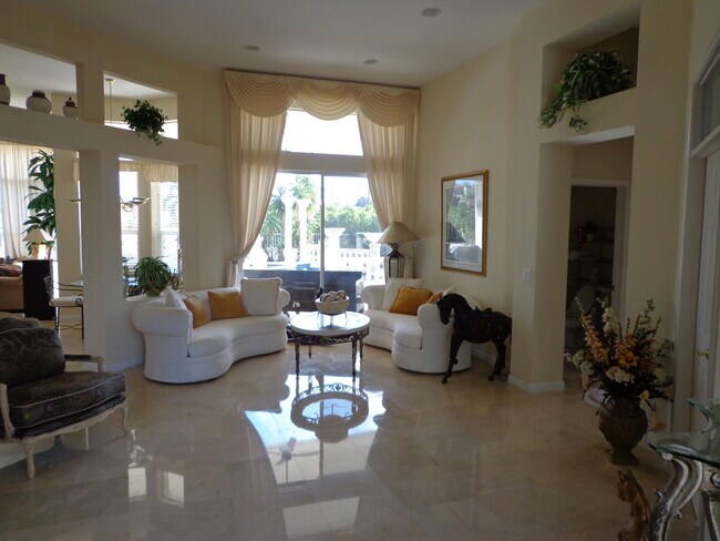 Foto del edificio - 17265 Gulf Pine Cir