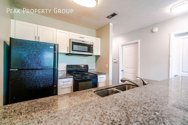 Foto del edificio - 250 Chittenden Ave