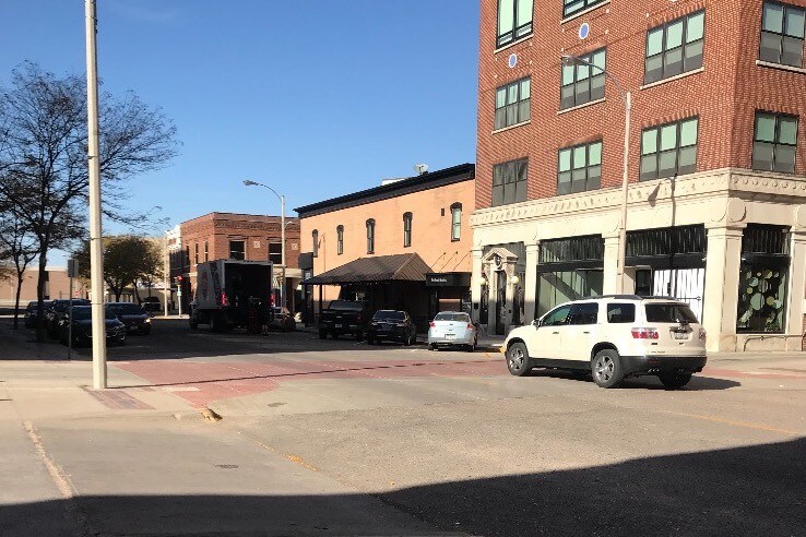 Foto principal - 202 N Locust St