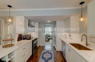 Building Photo - 734 Inlet Dr