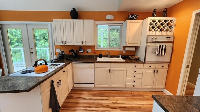 Building Photo - 7513 Rockwell Dr