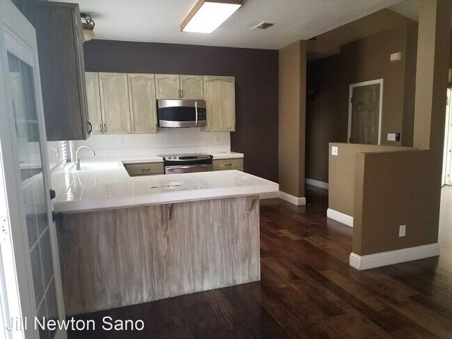 Building Photo - 4 br, 2 bath House - 444 W Herbert