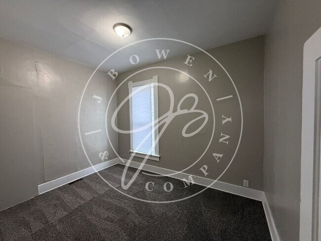 Foto del edificio - Spacious 3 bedroom 2 bath lower Duplex in Swanton