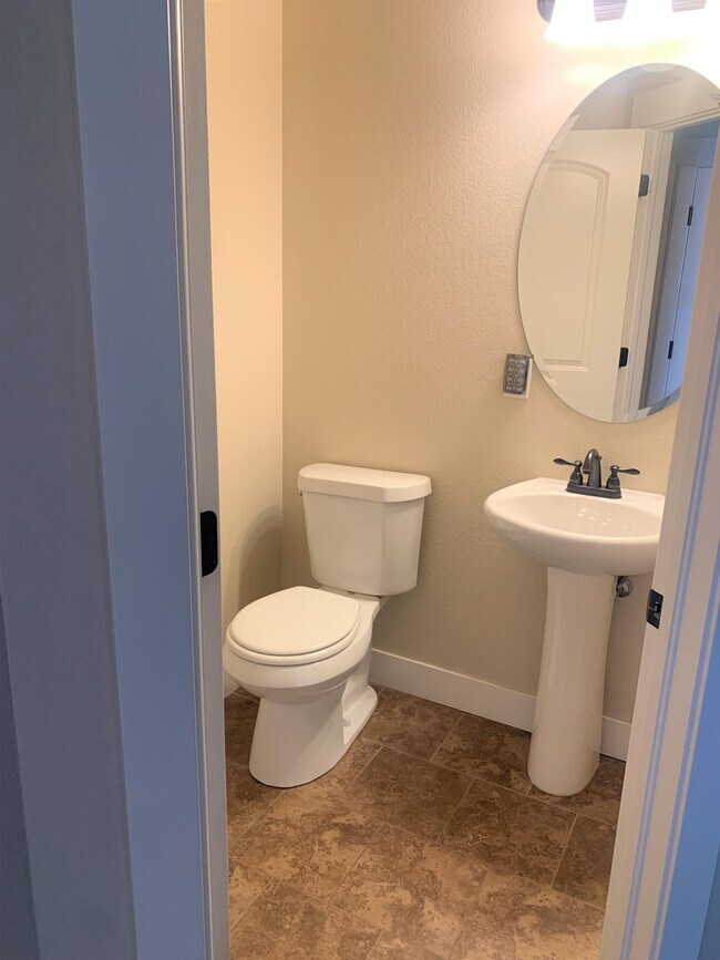 Building Photo - 2173 Cape Hatteras Dr