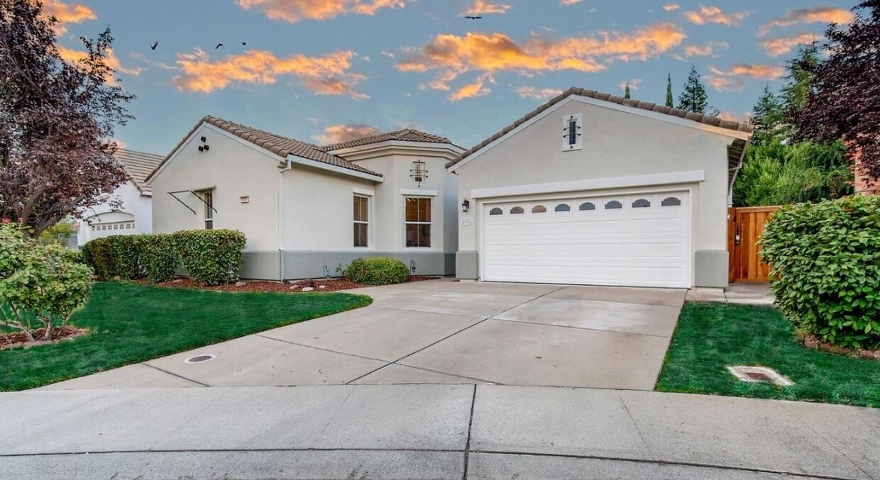 Foto principal - 1911 Sanderling Ct