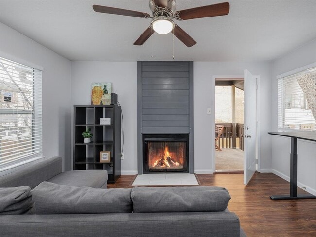 Building Photo - 3004 Speedway