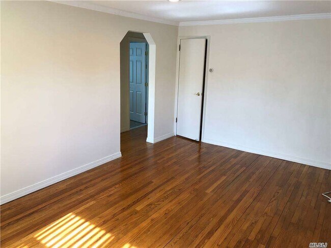 Foto del edificio - 530 E Chester St