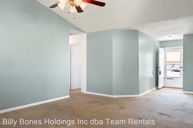 Building Photo - 3 br, 2 bath House - 2218 Bridle Trail