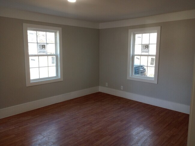 Foto del edificio - 3315 Vaughn St