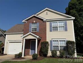 Building Photo - 137 Camforth Dr