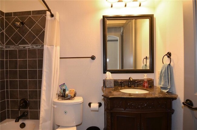 Foto del edificio - 12812 Black Hills Dr