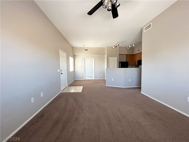 Building Photo - 10245 S Maryland Pkwy