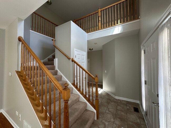 Building Photo - 738 Oak Hollow Rd