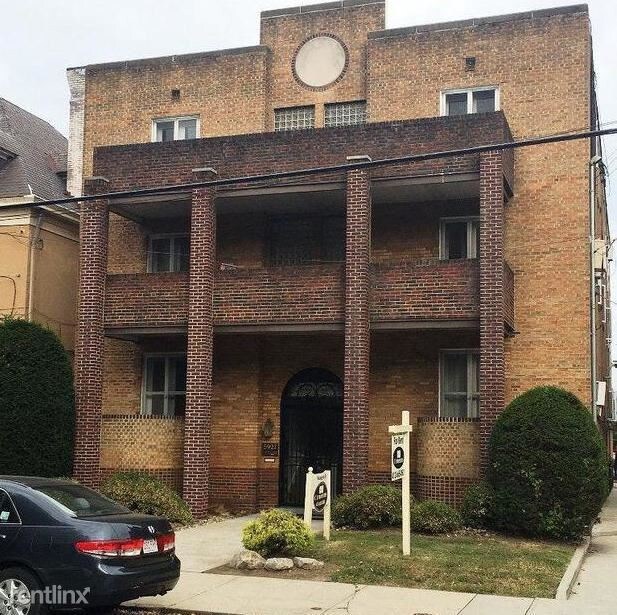 Primary Photo - 5927 Walnut St