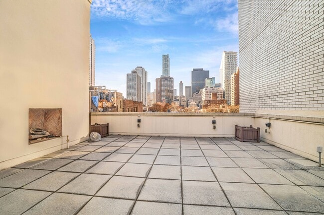 Foto del edificio - 230 E 63rd St