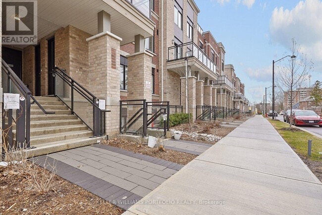 Building Photo - 58 Elizabeth St S