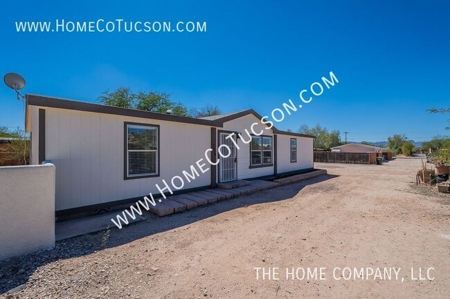 Building Photo - 2628 N Fontana Ave