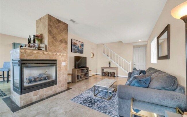 Building Photo - Beautiful Tesoro Home with No Rear Neighbors!