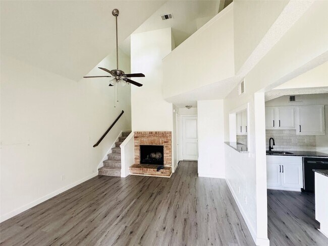 Foto del edificio - 10652 Hamlin Dr