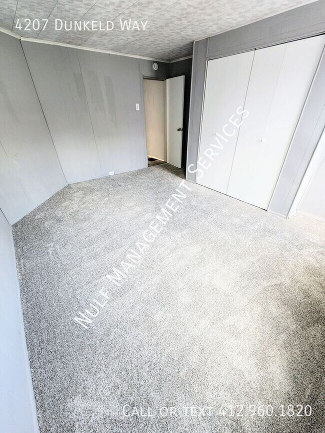 Foto del edificio - 4207 Dunkeld Way