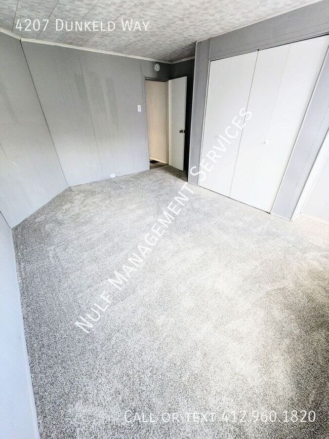 Photo - 4207 Dunkeld Way- House
