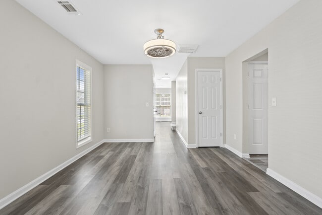 Foto del edificio - 3637 Oakland Spring Ct