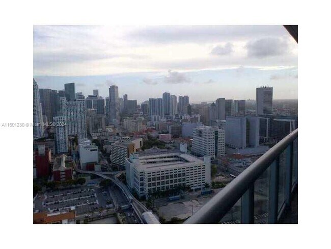 Foto del edificio - 888 Biscayne Blvd