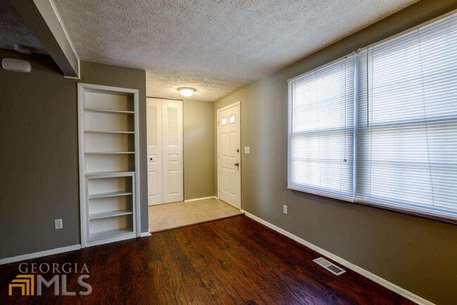 Foto del edificio - 2887 Royal Path Ct