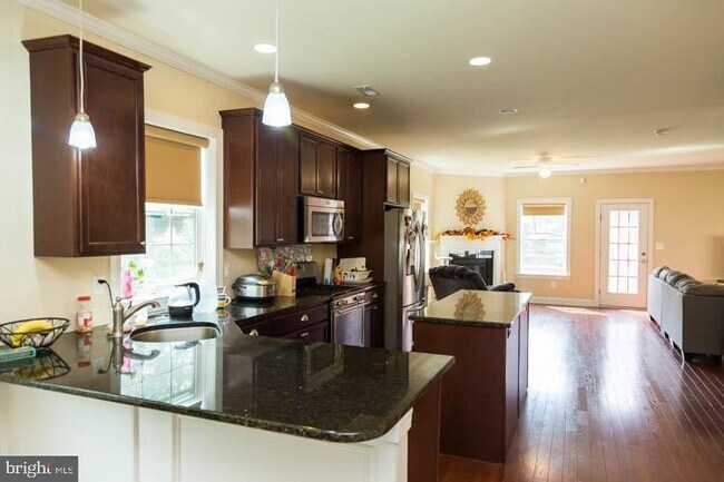 Foto del edificio - 415 Dearnley St