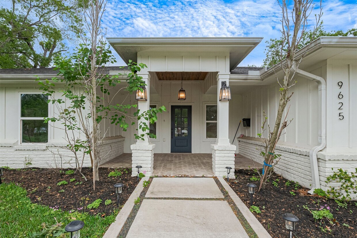 Foto principal - 9625 Panola Way