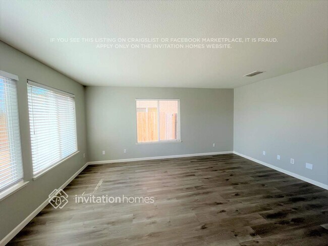 Foto del edificio - 1566 Maryclair Dr