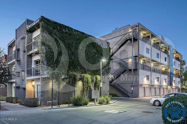 Foto del edificio - 675 S Roosevelt St