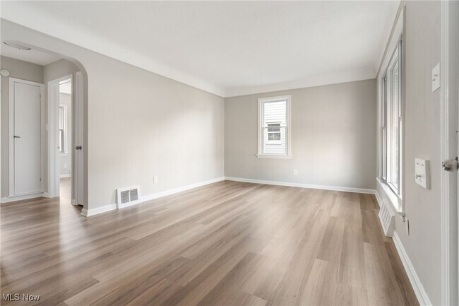 Foto del edificio - 5414 Orchard Ave