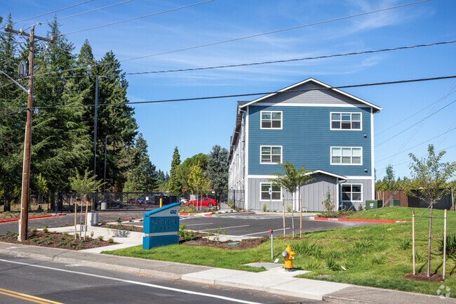 Building Photo - Bridger Court