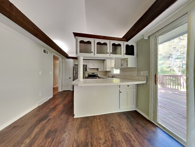Building Photo - 12311 Askew Dr