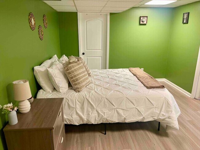 Building Photo - Midtown at Marion Green - 1BR/1BA - Close ...