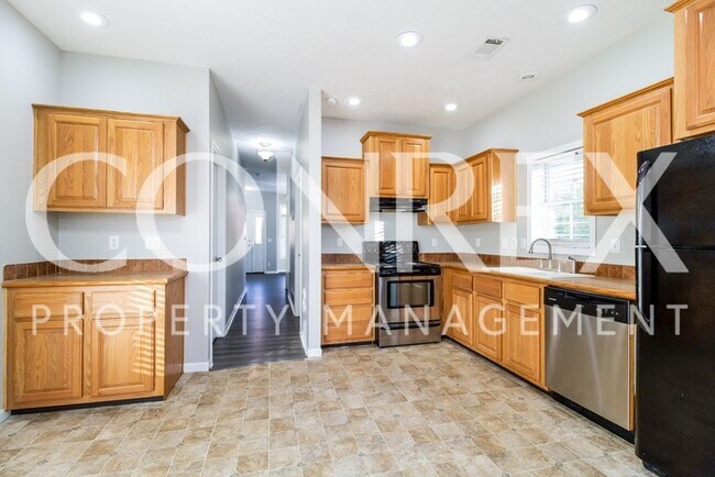 Building Photo - This 2 story home will blow you away!