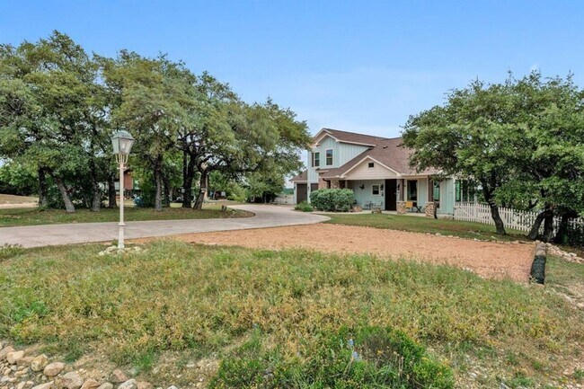 Building Photo - 1009 Lauder Dr