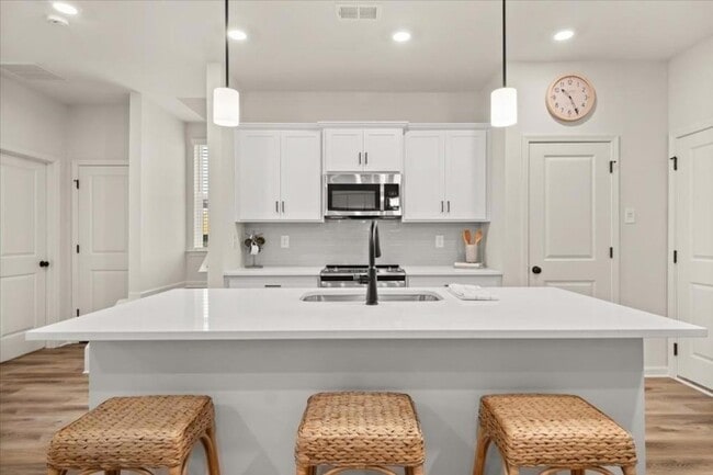 Photo - 299 Summit Dr W Townhome