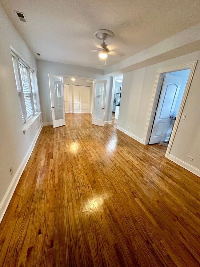 Foto del edificio - 3707 W Altgeld St