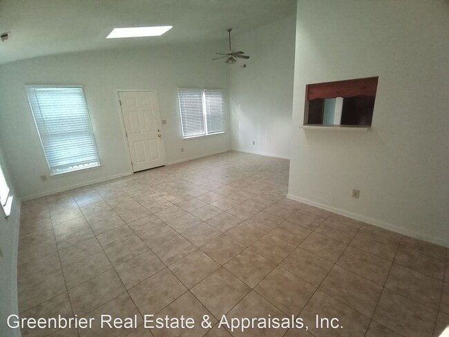 Building Photo - 3 br, 1.5 bath House - 2308 A Miller Avenue