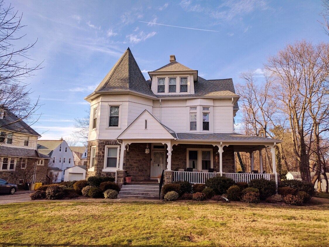 Primary Photo - 118 Linwood Ave