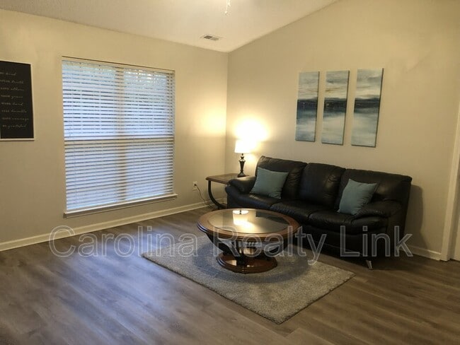 Building Photo - 5534 Allen Rd E