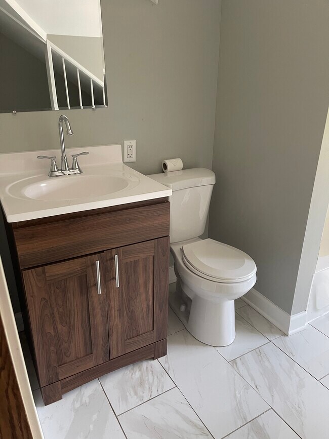 Bathroom - 1640 S 57th Ave