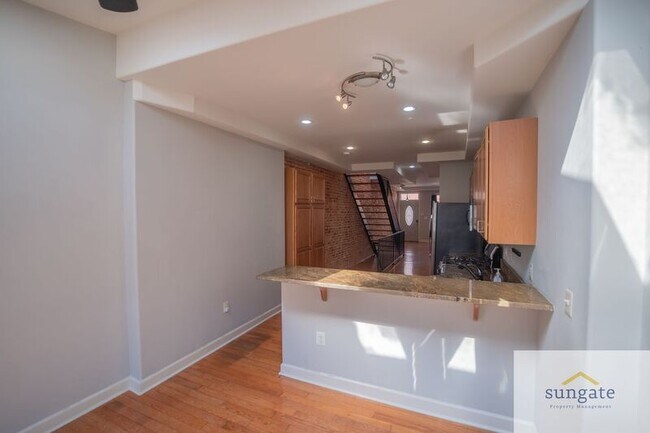 Building Photo - 11 N Streeper St