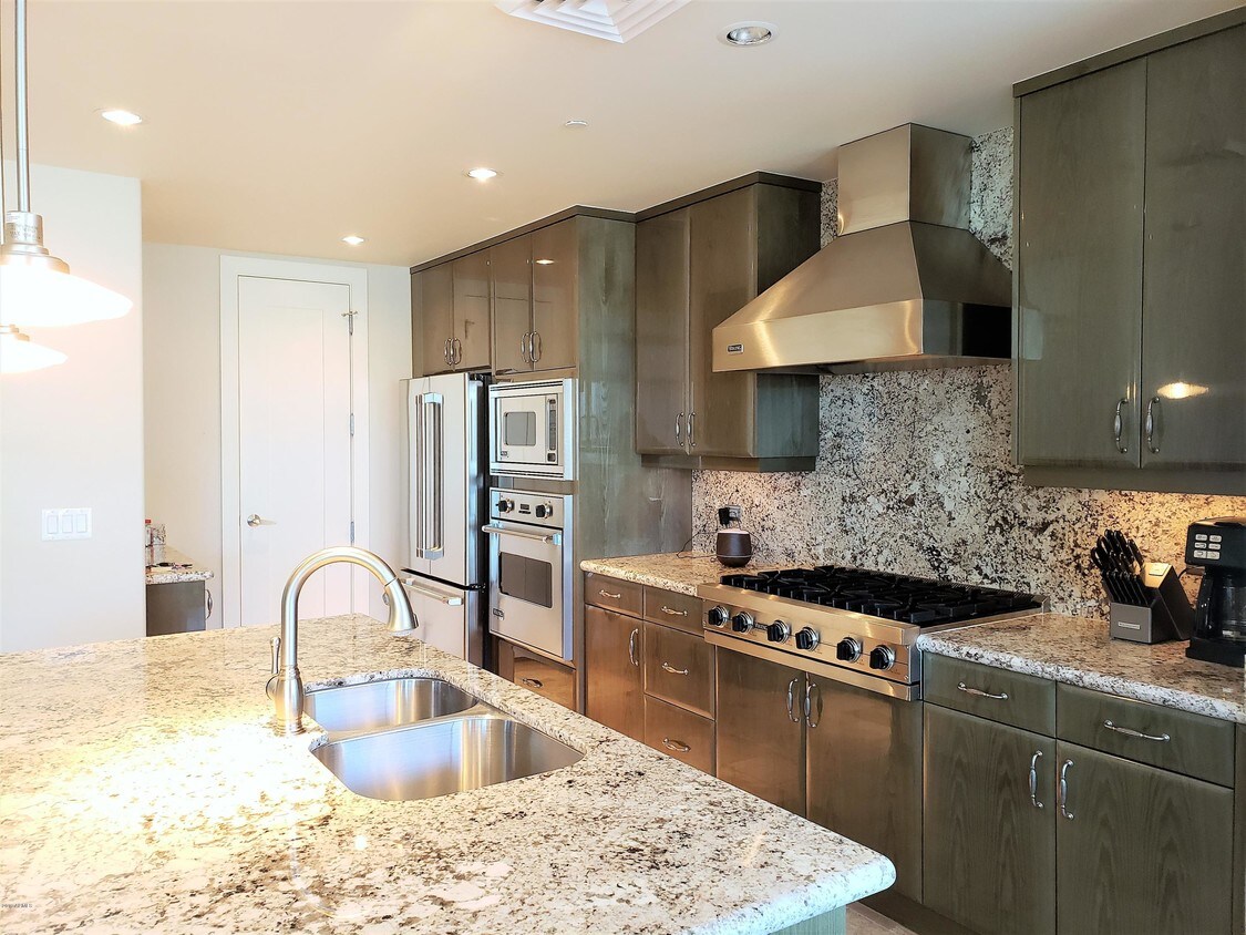 Foto principal - 140 E Rio Salado Pkwy