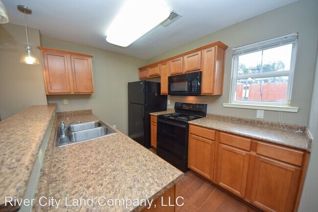 Building Photo - 2 br, 1.5 bath House - 1663 Parktown Pl